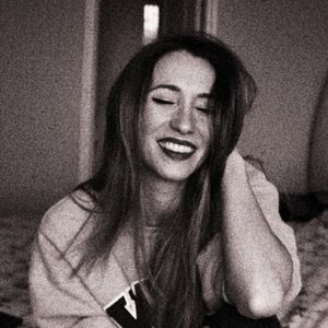 Meet your Posher, Carolina